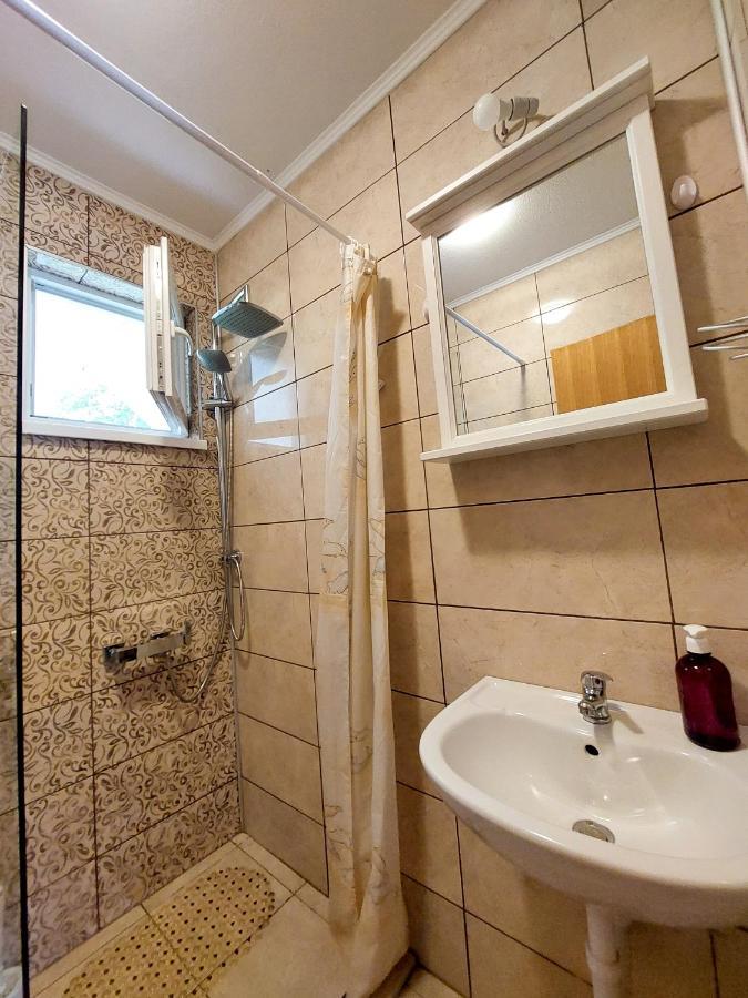 Big Mama'S Apartments كونييتش المظهر الخارجي الصورة